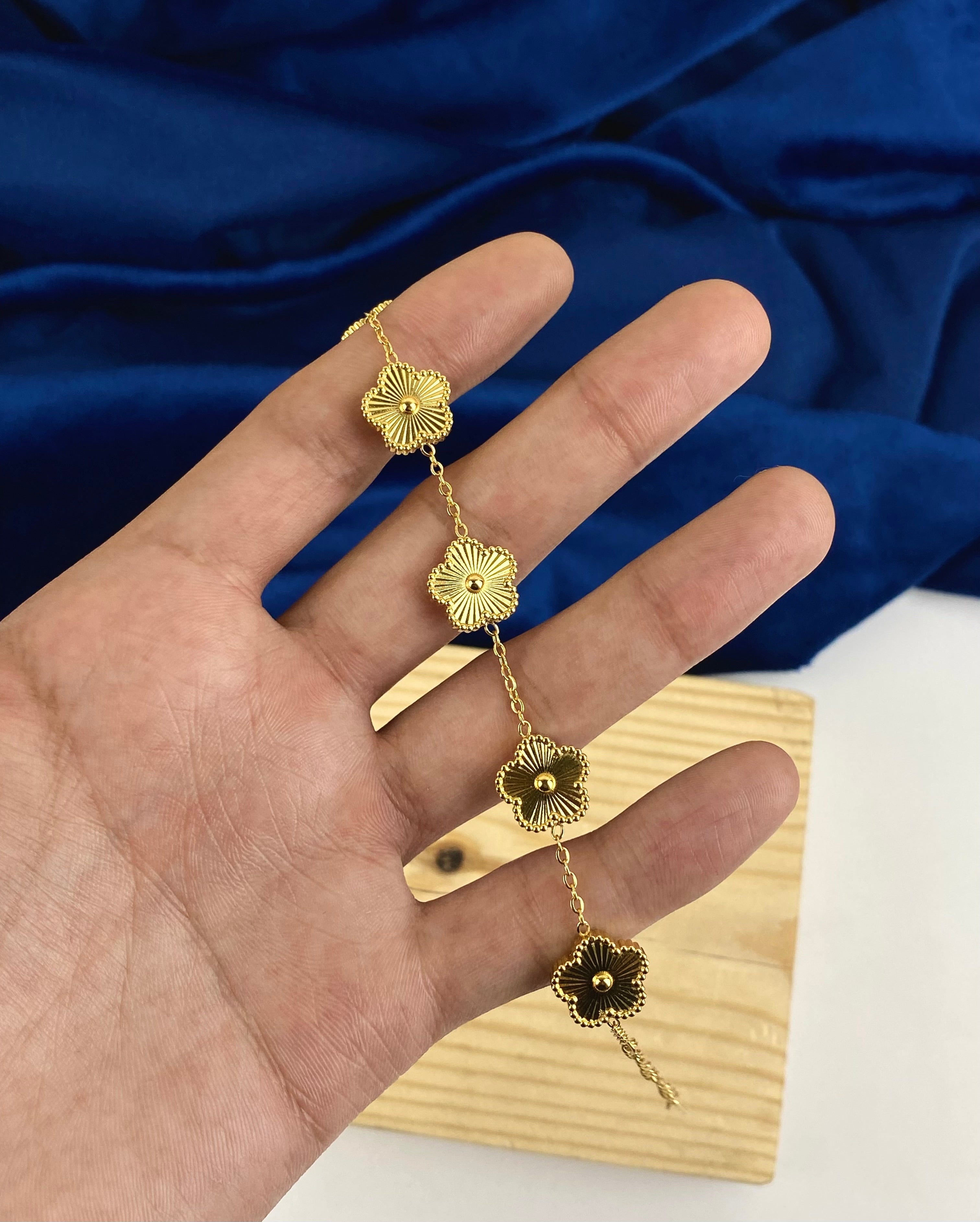 flower gold bracelet