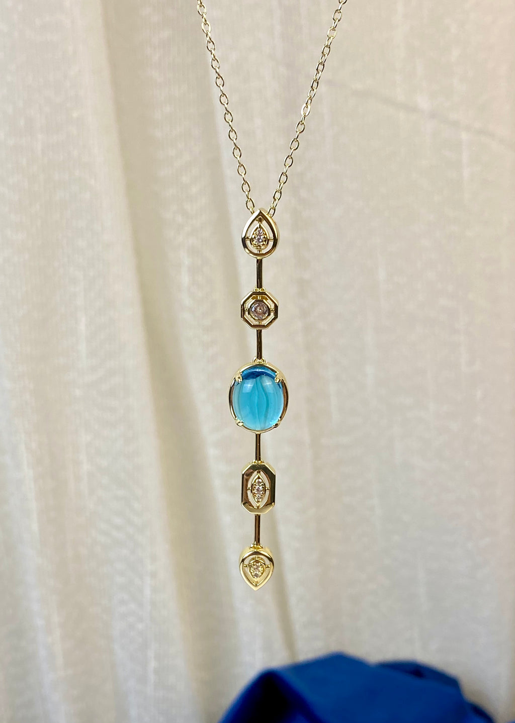 Shaped colorful necklace