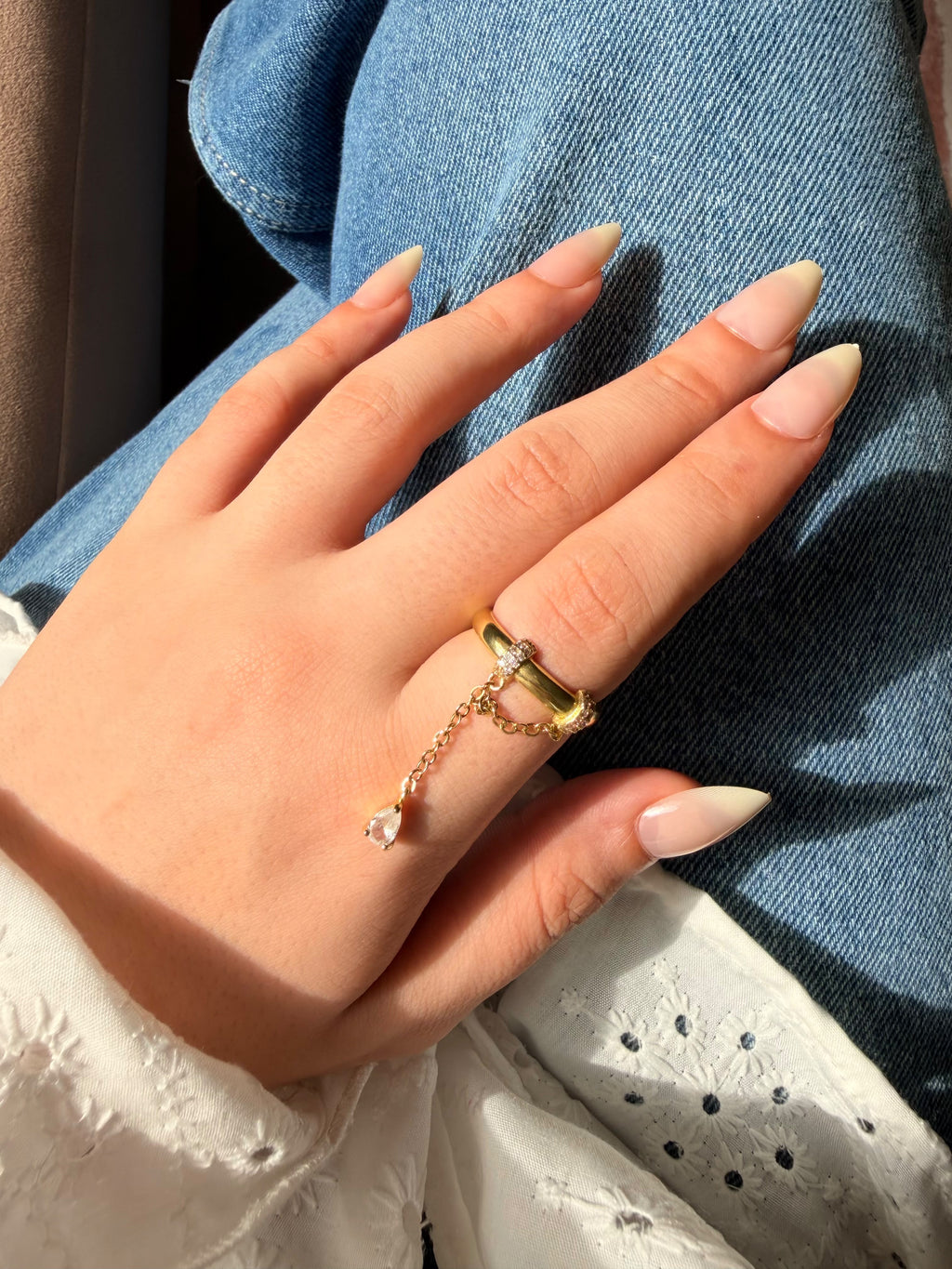 Crystal chain ring
