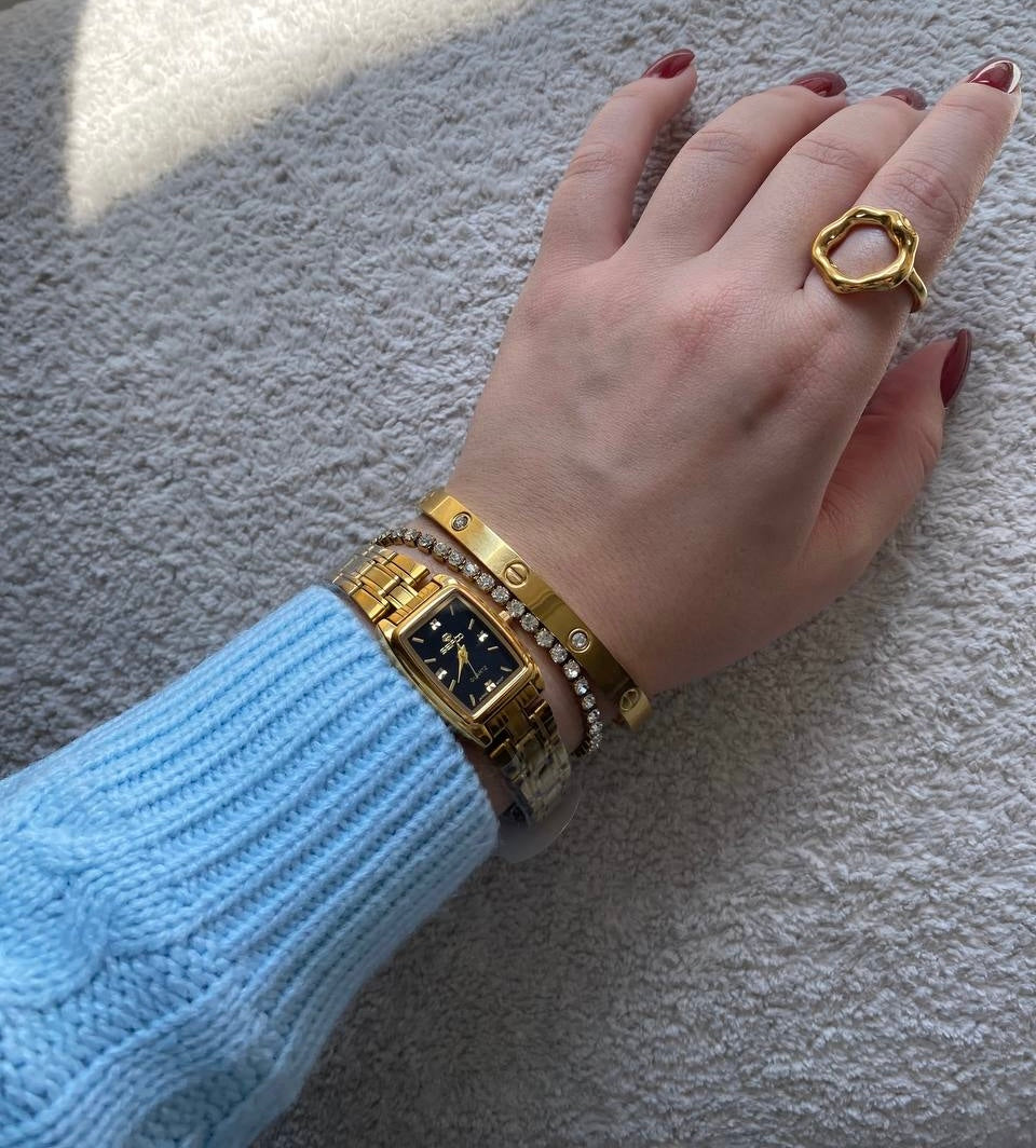 Seifco black square watch