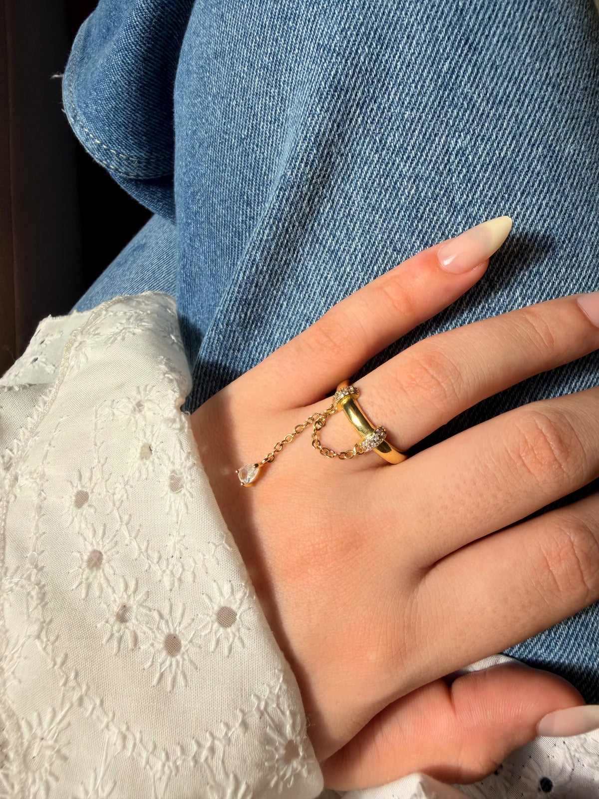 Crystal chain ring