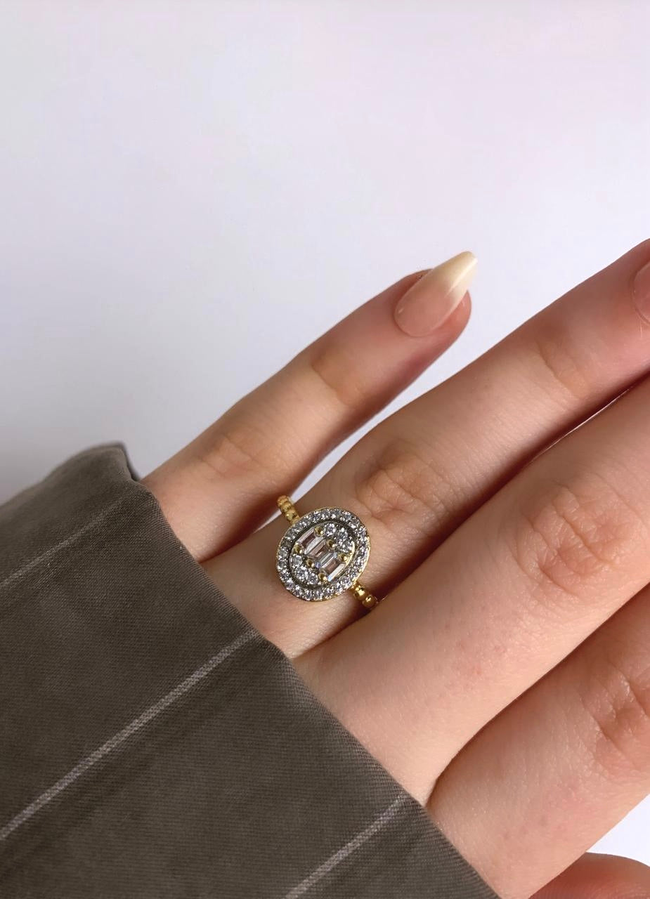 Vintage sparkle ring