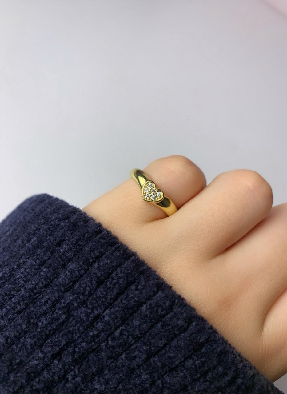 Pinky heart ring
