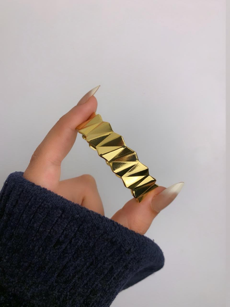 Golden Edge bangle