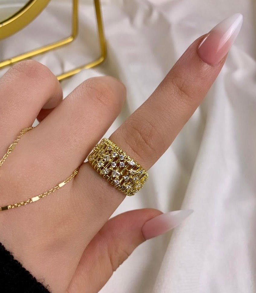 Elegant Gold Crystal Ring