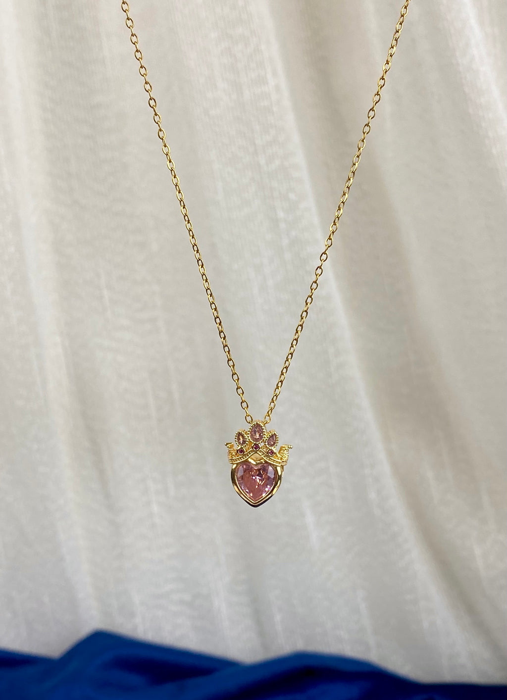 Royal Heart necklace
