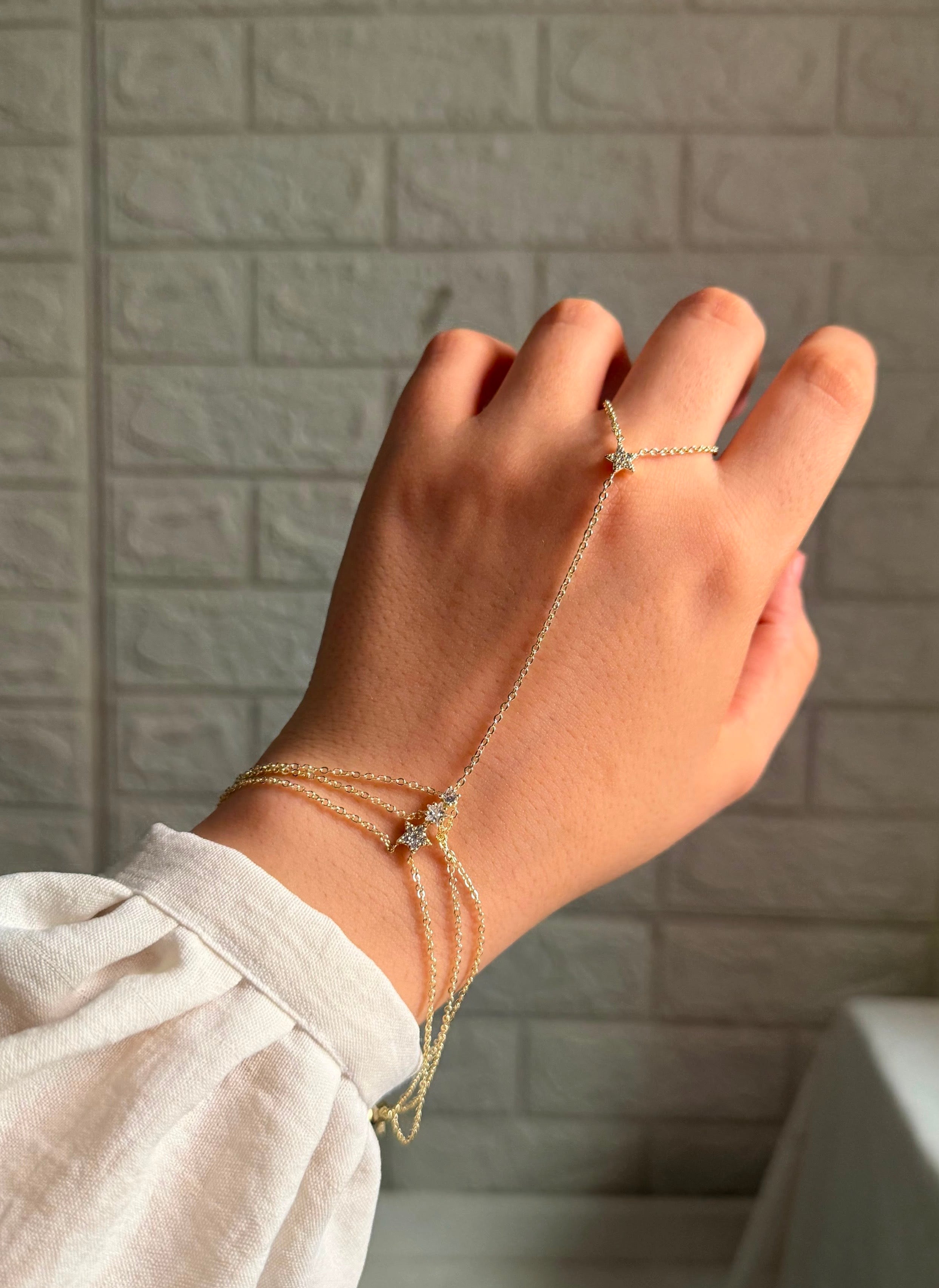white strass space star gold hand chain