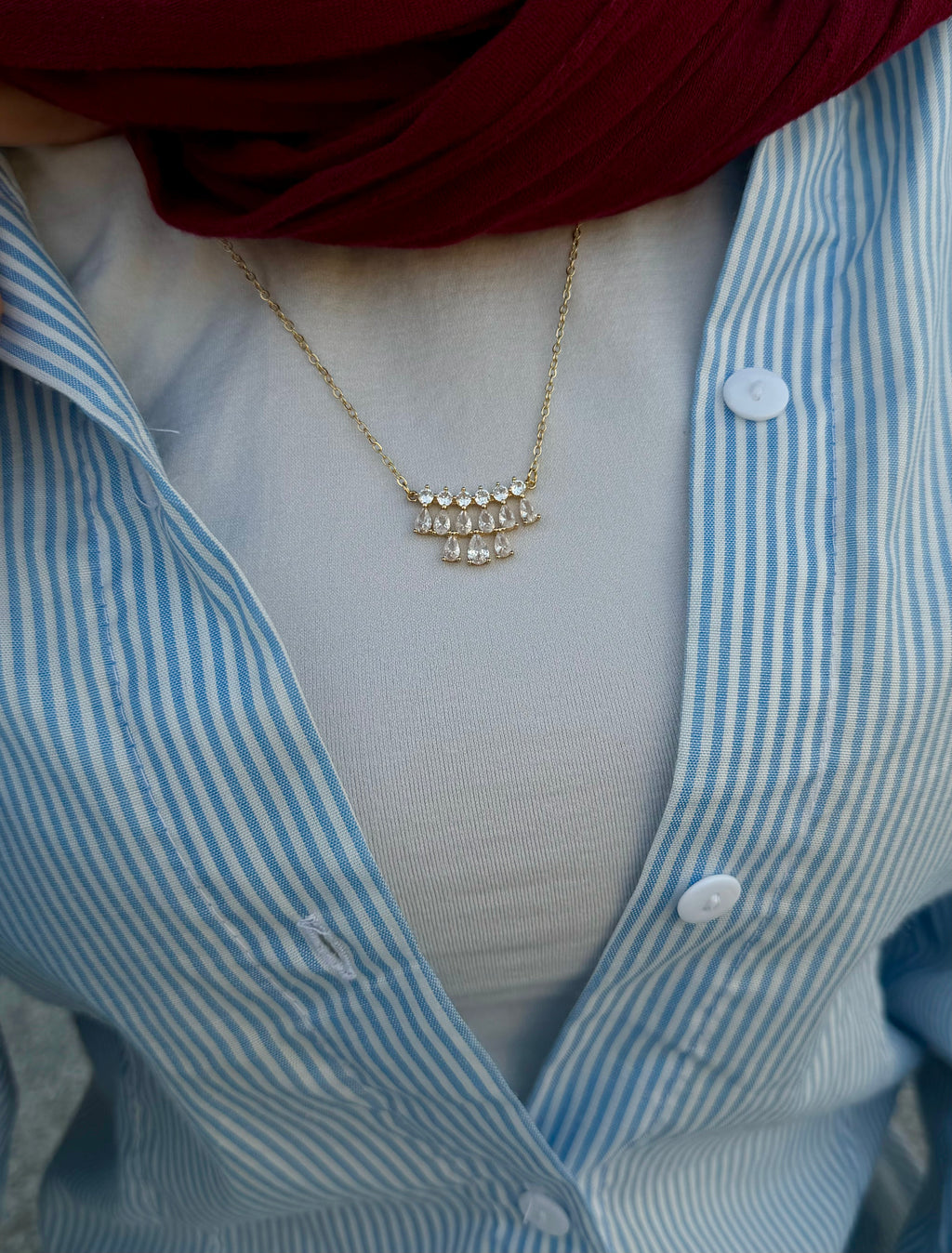 white crystal gold necklace