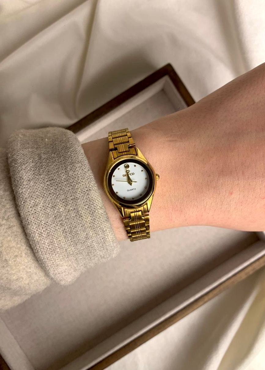 Seifco round watch