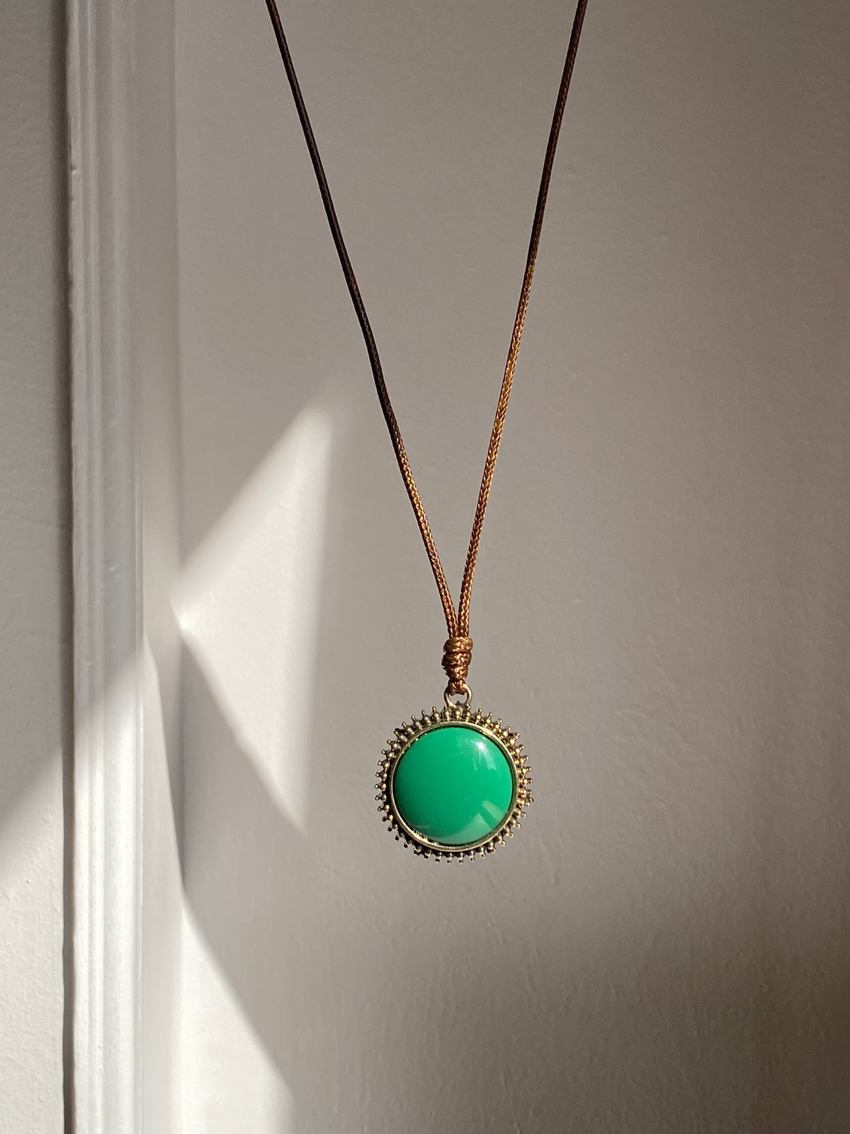 Green pendant necklace