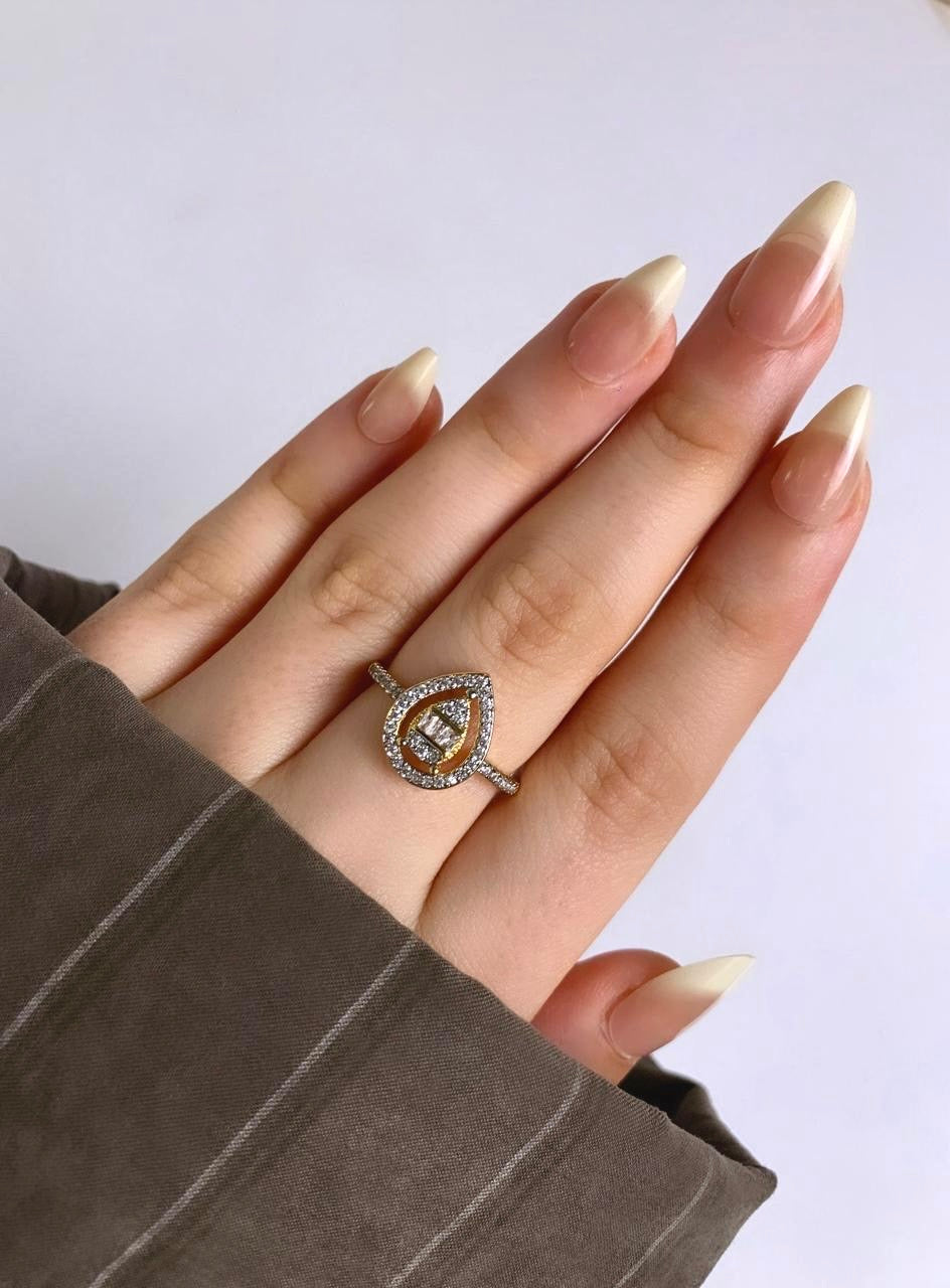 Oval Elegance Ring