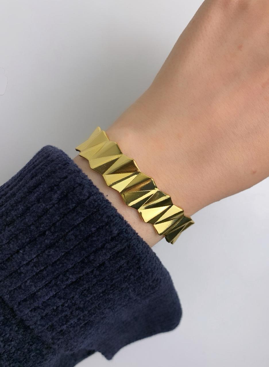 Golden Edge bangle