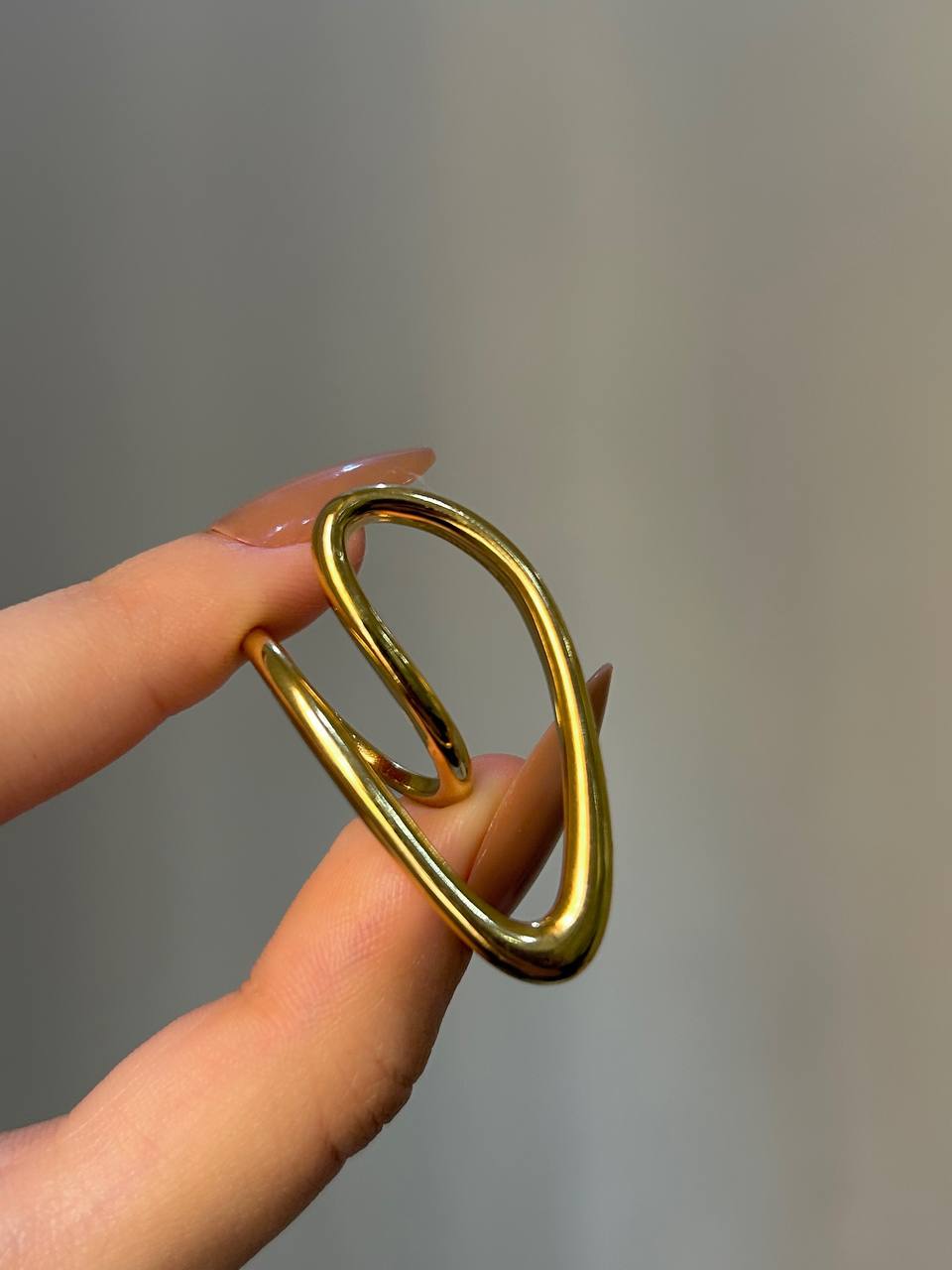 Sleek Twist Ring