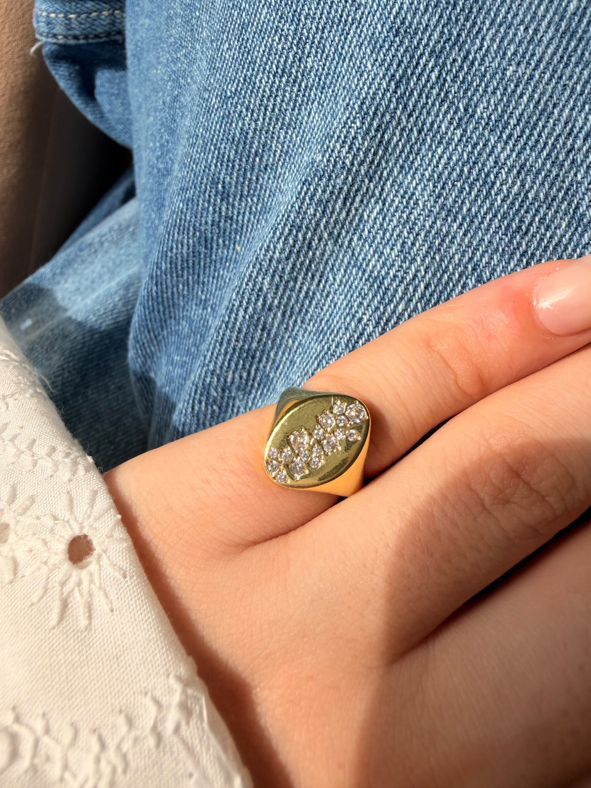 Birds strass gold pinky ring