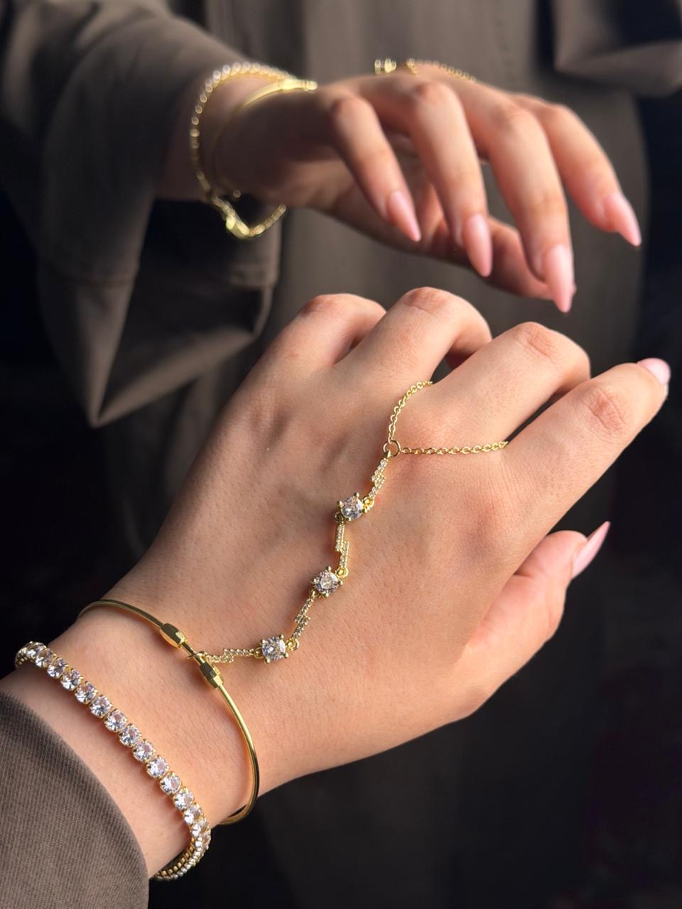 Square diamond Handchain