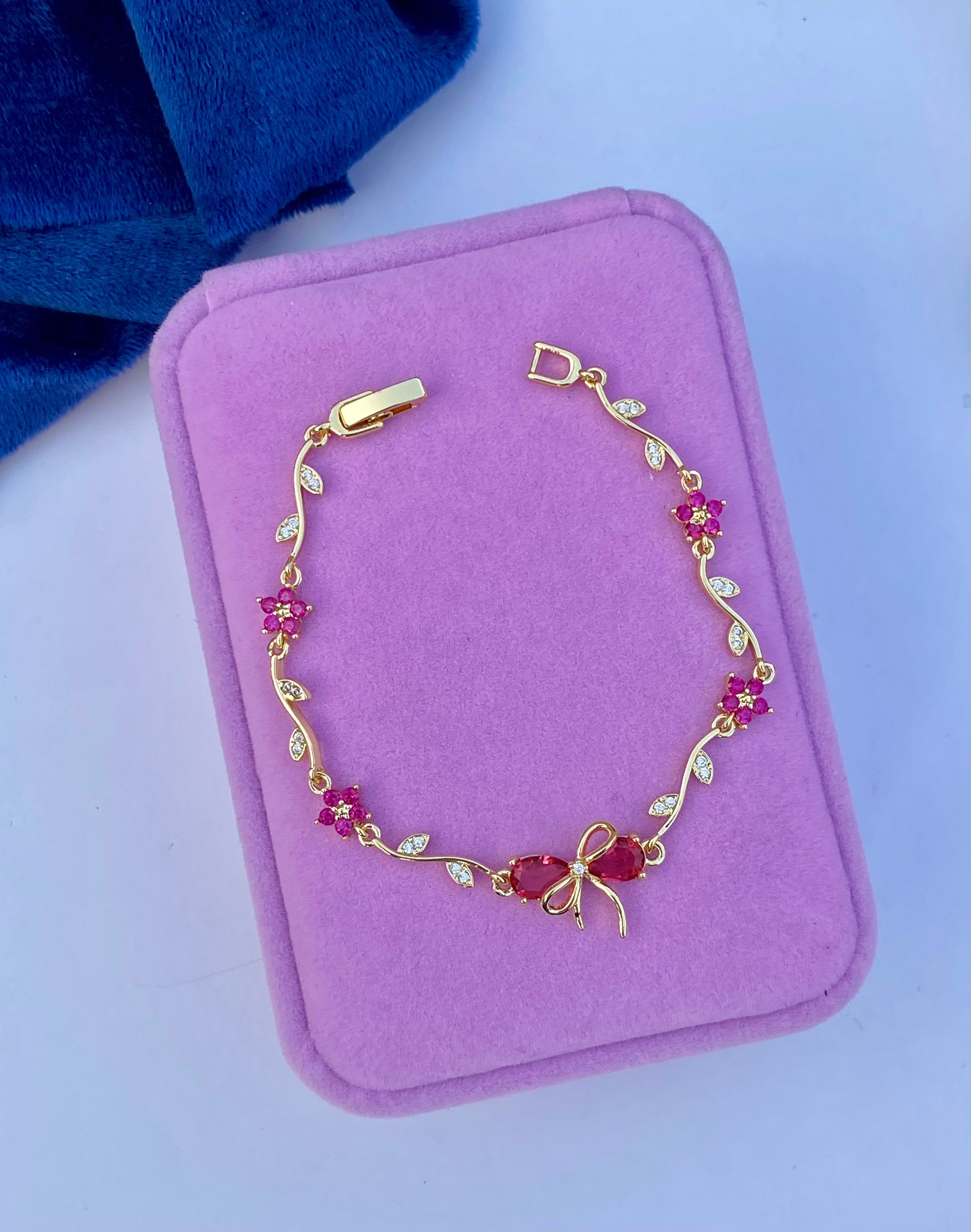 Bow bracelet
